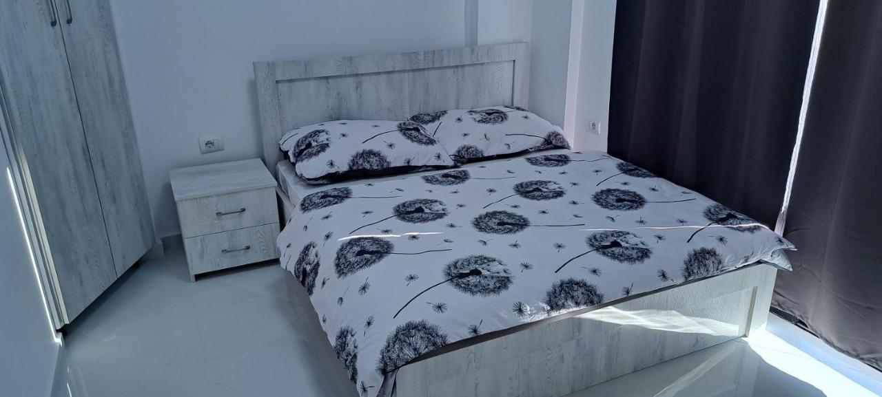 Apartment Alex Sarandë Eksteriør bilde